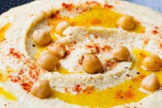 Ρεβύθια με ταχίνι και λεμόνι