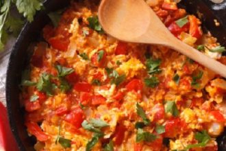 Πικάντικη στραπατσάδα