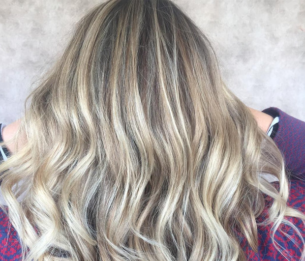 Έχεις θαμπά μαλλιά; Μάθε τι χρειάζονται...