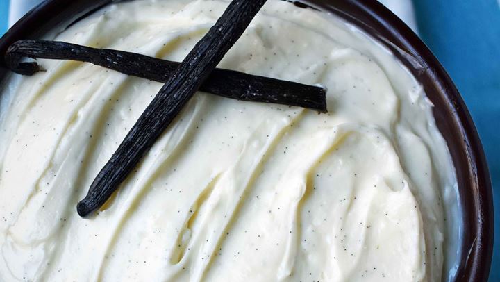 Σπιτική κρέμα βανίλιας για να εντυπωσιάσετε τους καλεσμένους σας!