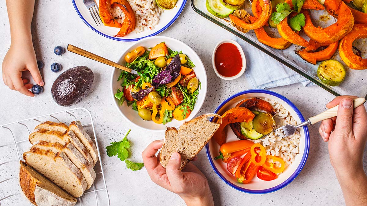 Εμμηνόπαυση: Η διατροφή που φρενάρει τις εξάψεις και αδυνατίζει - Αποτελεσματική όσο η ορμονοθεραπεία