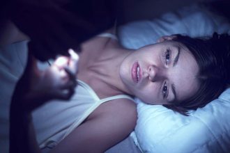 Υπέρταση: Η μεγάλη απειλή για τους εφήβους που ξαγρυπνούν - Ποιοι είναι πιο ευάλωτοι