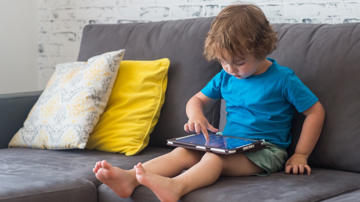 Η συνήθεια που επηρεάζει τη συναισθηματική ανάπτυξη του παιδιού - Τι να κάνετε