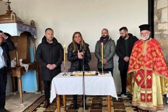 Η Κατερίνα Σολωμού στην πίτα του συλλόγου στο Ελληνικό