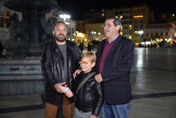 Ο Δήμαρχος ...μας έβαλε σε εορταστικό κλίμα