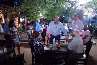 Ιάσων Φωτήλας: «Γαλάζια» βραδιά σε γαλάζιο φόντο στα Βαλιμίτικα Αιγίου ΦΩΤΟ