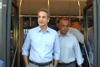 Στο αμαξοστάσιο του ΟΣΥ, τα ξημερώματα, ο πρωθυπουργός