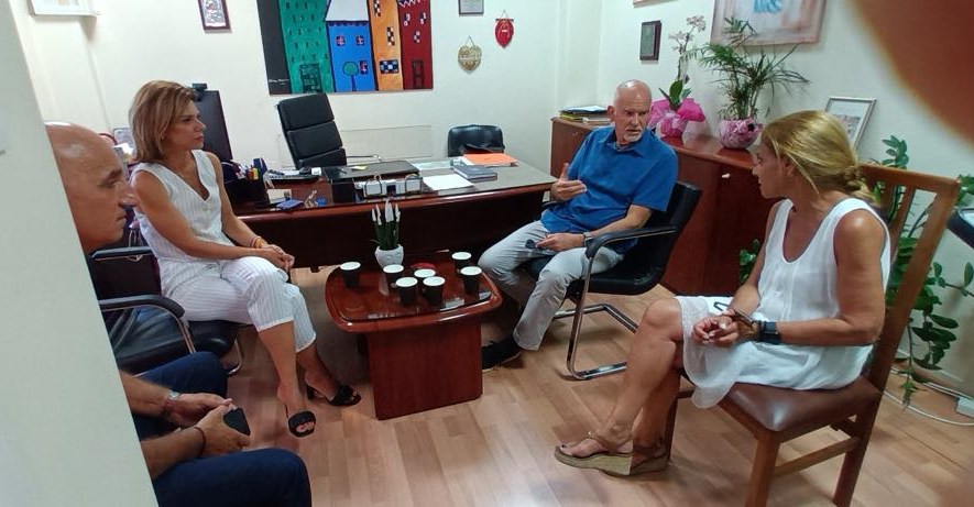 Κατερίνα Σολωμού: Επίσκεψη στο Καραμανδάνειο με τον Γιώργο Παπανδρέου