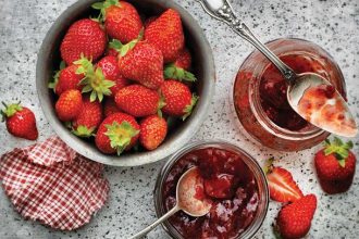 Σήμερα φτιάχνουμε μαρμελάδα φράουλας