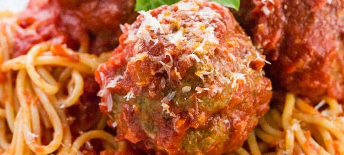 Σπαγγέτι με κεφτέδες
