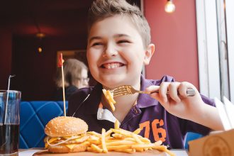 Παχύσαρκα 2 εκατομμύρια παιδιά στην Ελλάδα - Το σχέδιο του Υπουργείου Υγείας