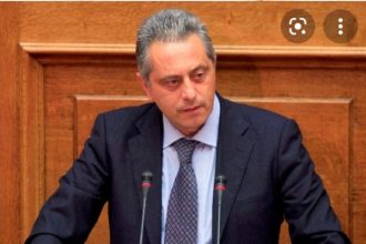 Ανδρέας Τριανταφυλλόπουλος: Γιατί στηρίζω τον Γ. Παπανδρέου