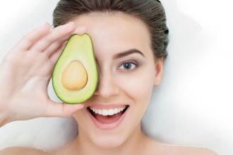 DIY μάσκα με αβοκάντο για full ενυδάτωση
