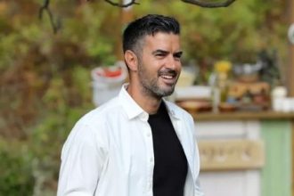 Γιάννης Τσιμιτσέλης: Ακύρωσε την παράσταση «Για μια ζωή» για λόγους υγείας