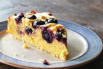 Κέικ με μαρμελάδα βατόμουρο χωρίς ζάχαρη