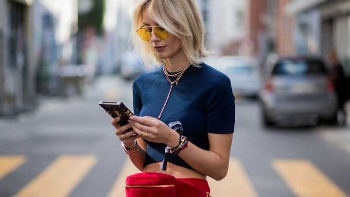 Οι επιπτώσεις στην υγεία όταν κοιτάτε συνεχώς στην οθόνη του κινητού σας