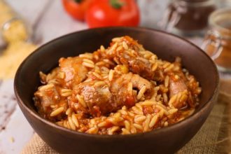 Γιουβέτσι με κοτόπουλο