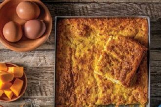 Μπατζίνα με κίτρινη κολοκύθα και φέτα