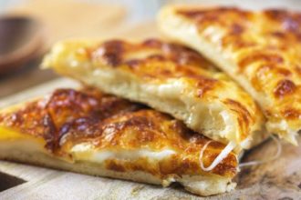Τυρόπιτα περέκ -Η πανεύκολη ποντιακή λιχουδιά που απολαμβάνεις χωρίς ενοχές