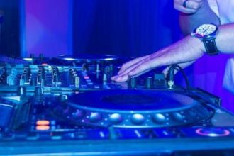 Σολωμός με σπαράγγια ψητά