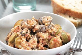 Συμπεθεριό με χοχλιούς, χόντρο και κολοκυθάκια