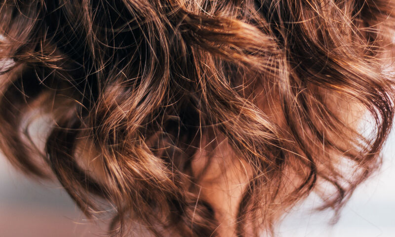 Γιατί εμφανίζεις ψαλίδα και πώς θα απαλλαγείς από αυτήν;