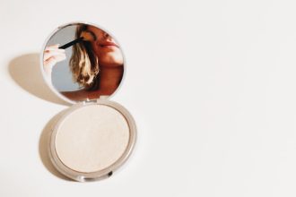 Έχεις ευαίσθητο δέρμα; 5 make-up tips που κυριολεκτικά θα σε σώσουν