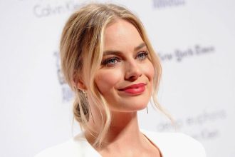 Αποκτήστε υπέροχα φρύδια σε πέντε μόνο βήματα!