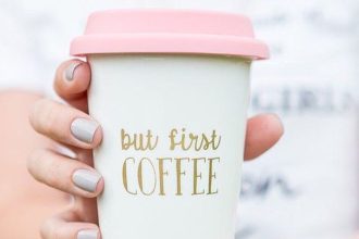 Αυτή είναι η νέα τάση στα νύχια! Θα την τολμήσεις;