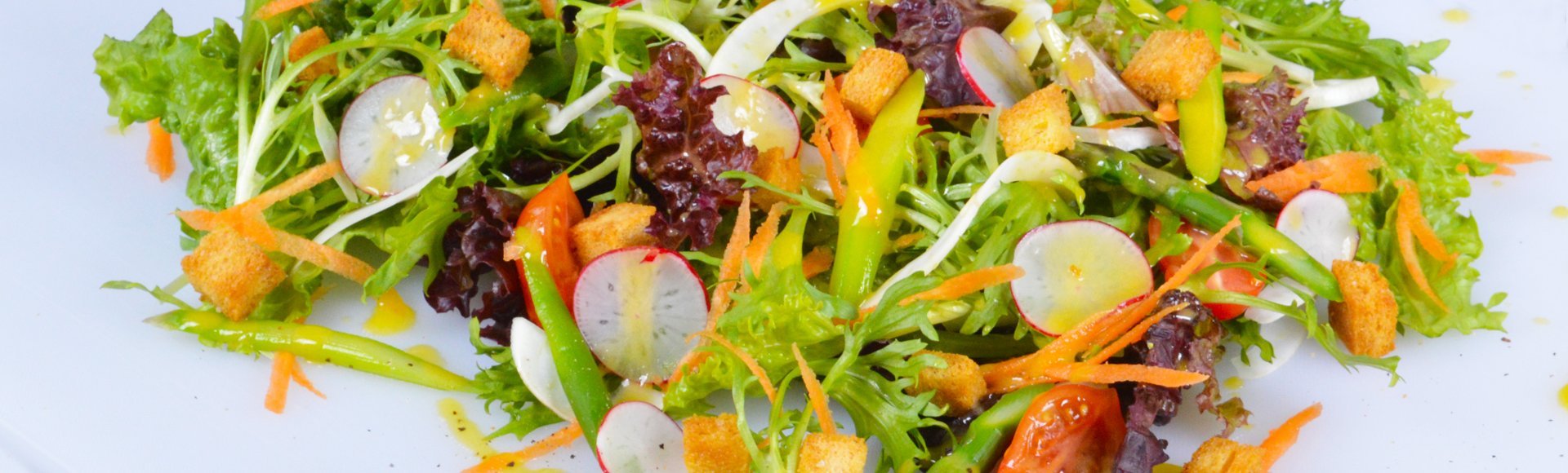 Δροσερή σαλάτα με λαχανικά