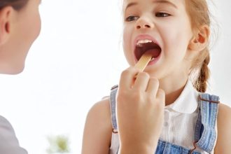 Ανώφελη και περιττή η αφαίρεση των αμυγδαλών για τα παιδιά