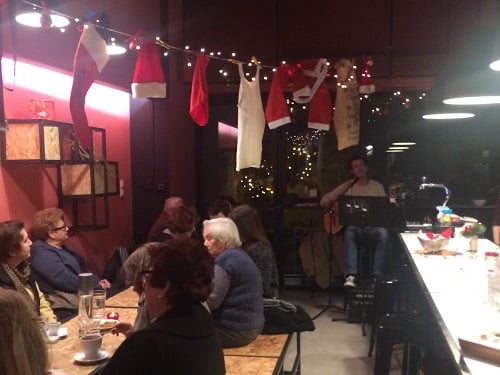 Χριστουγεννιάτικη Εκδήλωση από το «ΦΡΟΝΤΙΖΩ» για άτομα με άνοια και τους φροντιστές τους.