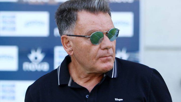 Υβριστικά συνθήματα οπαδών της ΑΕΛ κατά του Αλέξη Κούγια ΦΩΤΟ