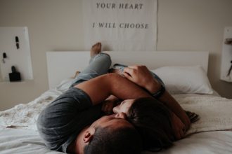 Το μήνυμα που δεν πρέπει ΠΟΤΕ να στείλεις σε έναν άντρα