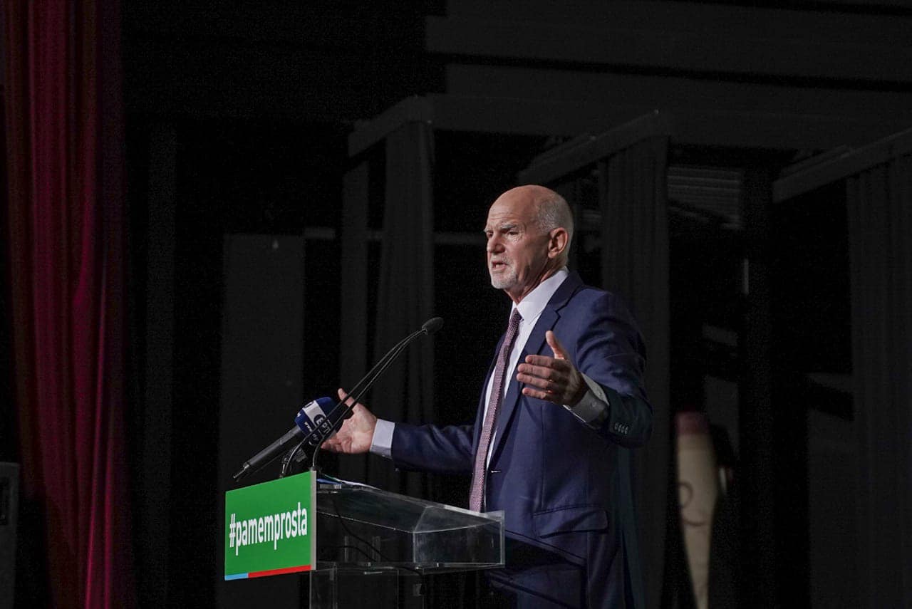 Πάτρα: Φωτογραφικά στιγμιότυπα από την ομιλία Γ. Παπανδρέου