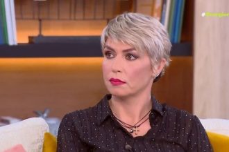 Γιατί η «Γυναίκα με τα μαύρα» άφησε άφωνη την Φαίη Σκορδά