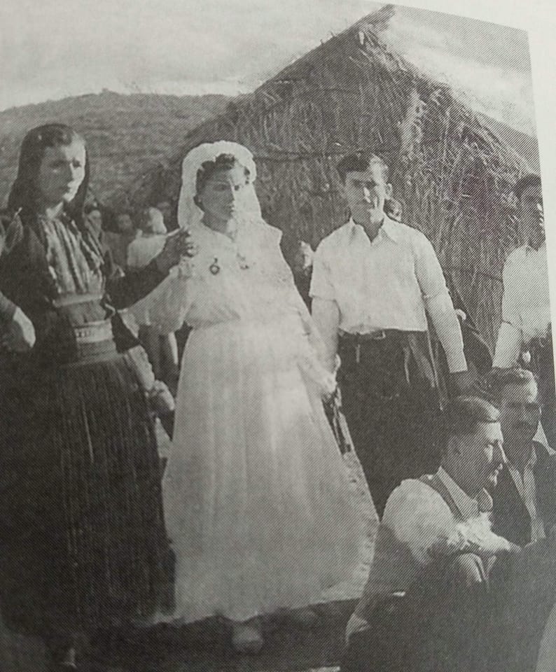 Η Σαρακατσάνα γιαγιά νύφη!