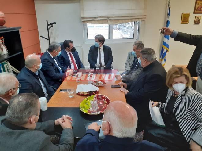 Πάτρα - 6η ΥΠε: Σύσκεψη υπό τον Θάνο Πλεύρη για την κατάσταση στα Νοσοκομεία - "Θα έρθουν και άλλοι γιατροί στο ΕΣΥ" (ΦΩΤΟ-ΒΙΝΤΕΟ)