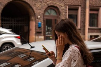 8 μηνύματα για να πιάσεις κουβέντα μέσω μηνυμάτων