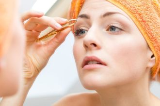 Mε αυτό το κόλπο δεν θα χρειαστεί ποτέ ξανά να αγοράσεις καινούργιο τσιμπιδάκι φρυδιών