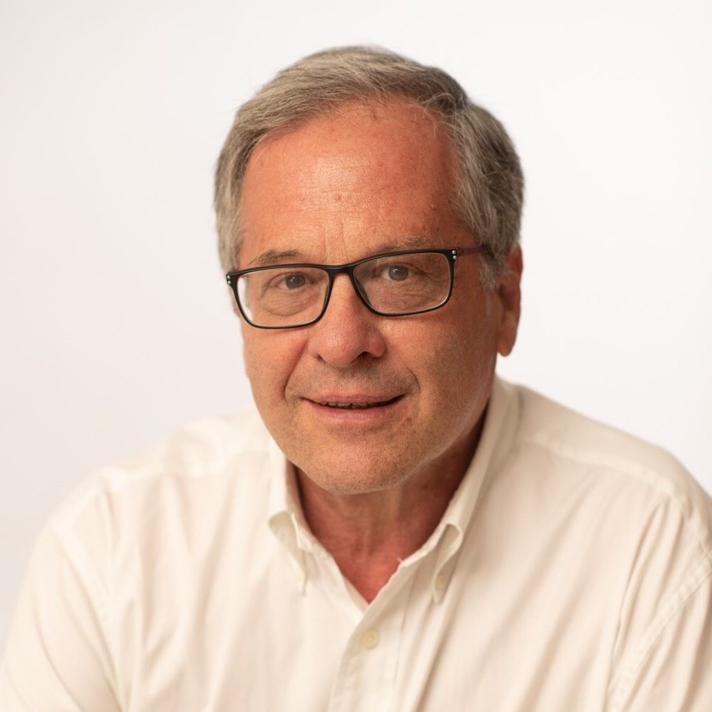 Ο Κώστας Μάρκου γιορτάζει