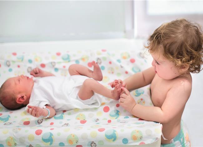 Αδελφάκι προσεχώς - Πως να προετοιμάσετε το παιδί σας