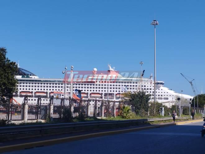 Πάτρα: Μετακίνησαν το κρουαζιερόπλοιο μετά από δύο χρόνια!
