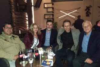 Σπ. Σκιαδαρέσης: Βόλτα στο Αίγιο