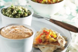 Τρία παραδοσιακά αλείμματα για ουζομεζέδες