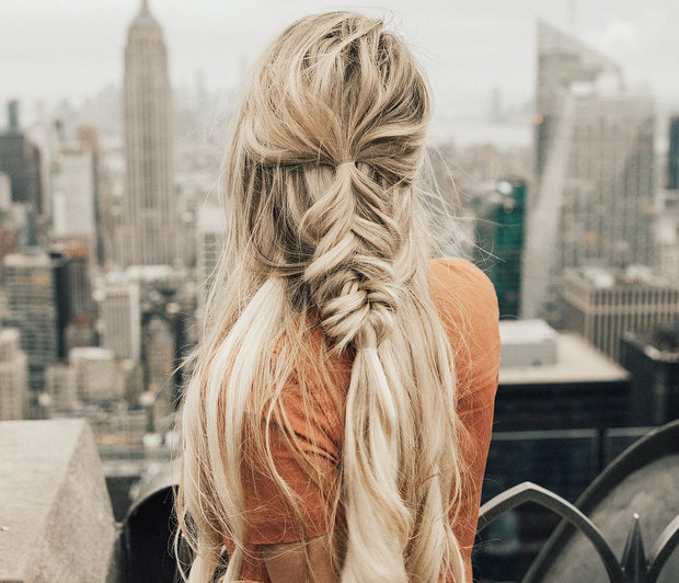 Πώς θα κάνεις την πλεξούδα ψαροκόκαλο σε 5 εύκολα βήματα