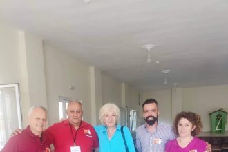 Στα εκλογικά κέντρα η Σία Αναγνωστοπούλου