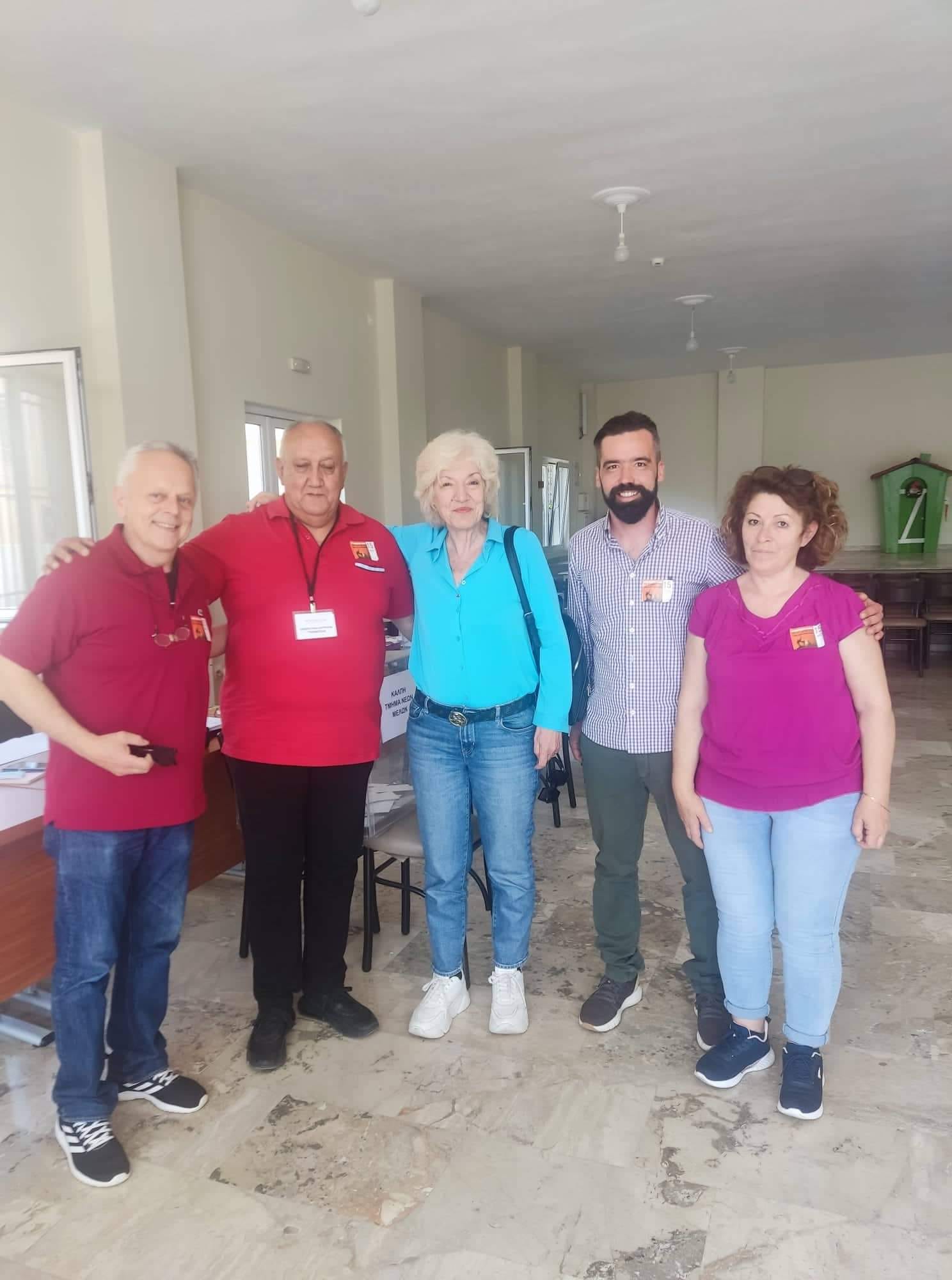 Στα εκλογικά κέντρα η Σία Αναγνωστοπούλου