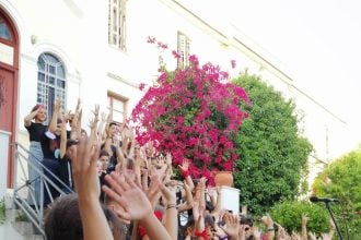 "Όλοι μαζί για τη Γη" - Μια μοναδική μαθητική δράση με μεγάλη επιτυχία στο κέντρο της πόλης! ΦΩΤΟ - ΒΙΝΤΕΟ