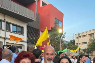 Ο Χαράλαμπος Μπονάνος μαζί με τους Μαχητές